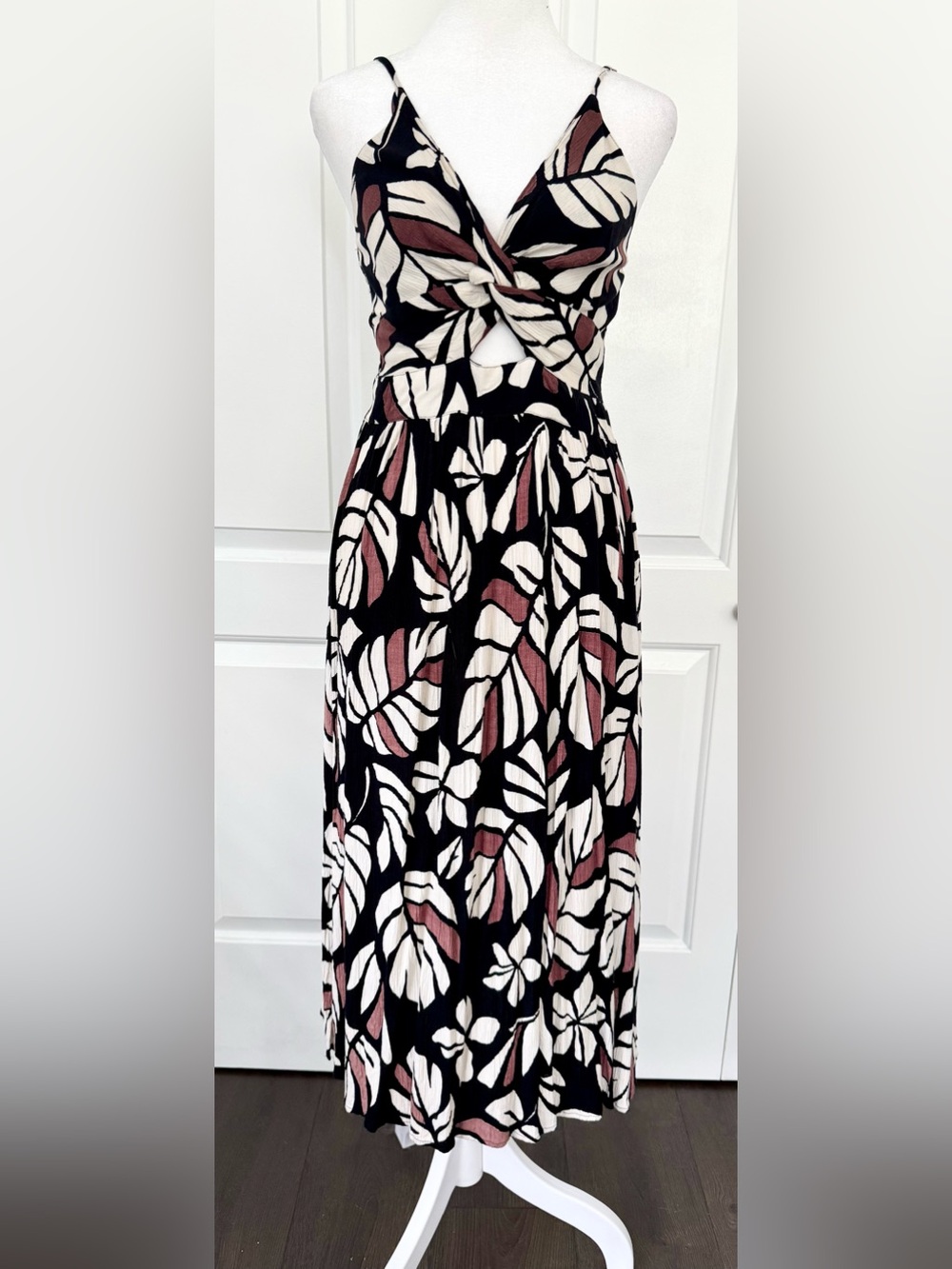 Angie Twist Front Cut-Out Midi Dress